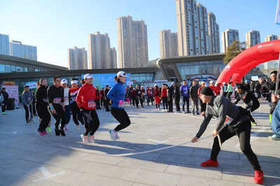 經(jīng)開(kāi)區(qū)“華發(fā)杯”冬季運(yùn)動(dòng)會(huì) 以運(yùn)動(dòng)之名，促文化交融與營(yíng)商環(huán)境優(yōu)化